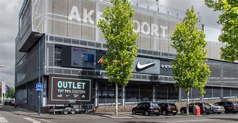 nike store vacatures in Amsterdam .